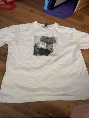 Ariana grande shirt